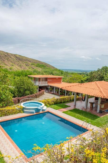 Finca Las Gaviotas - Mulalo, Yumbo Villa Ngoại thất bức ảnh