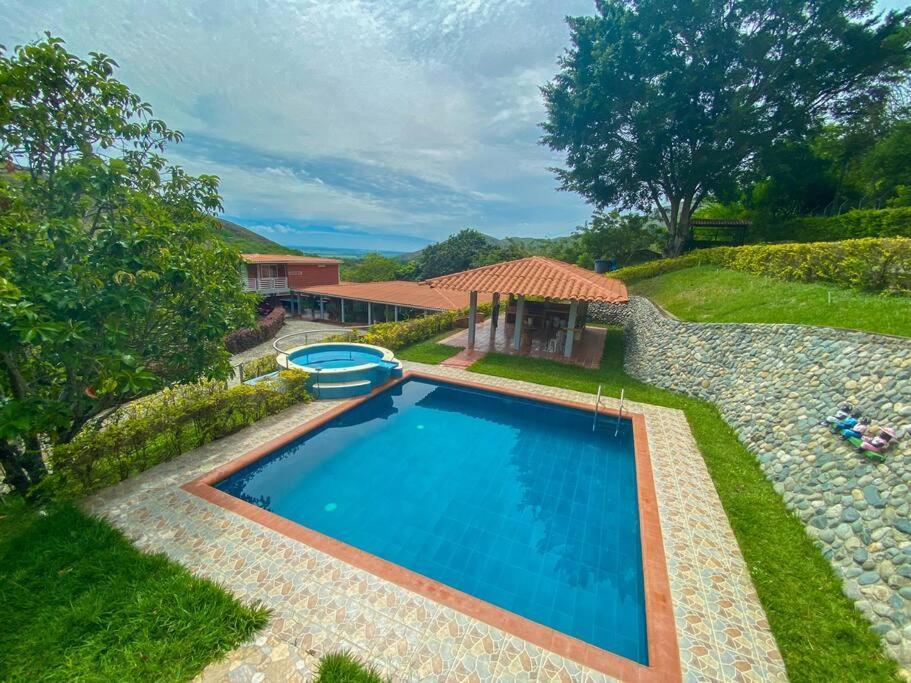 Finca Las Gaviotas - Mulalo, Yumbo Villa Ngoại thất bức ảnh